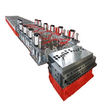 55kW Kracht Yuhao PVC deurpaneel extrusie machine voor SIEMENS Pvc profiel productie