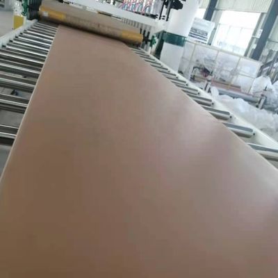 Productie van platen PVC WPC schuimplaat extrusielijn met niet toepasbare schroef L/D verhouding