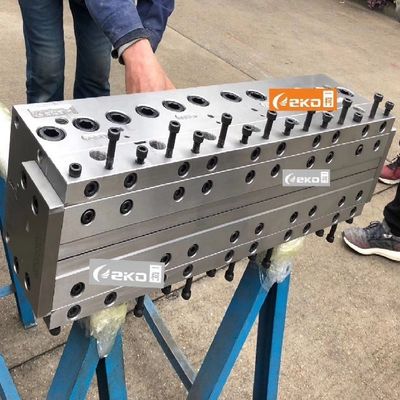 Extrusievorm voor meubels en reclameborden met een enkele holte 1320 mm P20