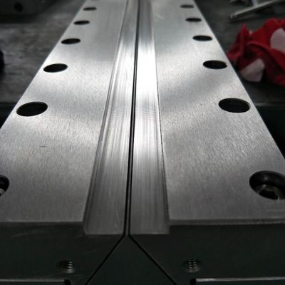 600 mm PP Melt Blown Die met Spinneret Plate White MeltBlown Nonwoven Fabric Machine