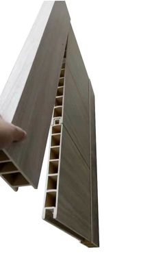 Op maat gemaakte holle deurpaneelvorm voor brede 1000 mm PVC hout plastic extrusie-dode