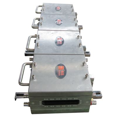 150-200 kg/uur capaciteit Hoog snelheidsconische tweeschroefmachine voor hout-plastiek-extruder
