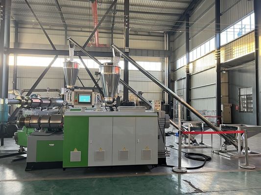 Buitendekken WPC Hout Plastic Composite Floor Extruder Maken Machine Aanpasbaar