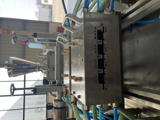 Hout Plastic WPC Extrusion Mould voor Decking Floor Wide 150mm Productielijn