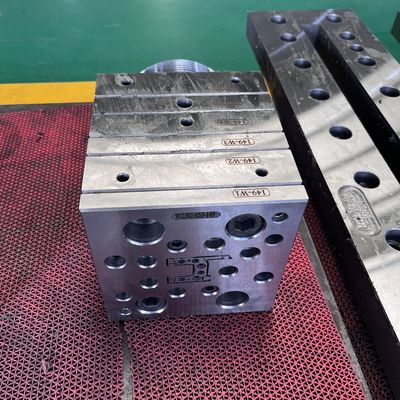Zilveren PVC/UPVC venster-extrusieplastiekprofielenvorm voor de serie 70 en 60