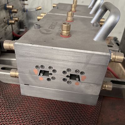 3CR17 Materiaal Huishoudelijk product Vorm voor PVC-venster- en deurprofiel extrusievorm