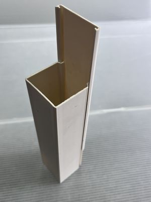 Plastic Material UPVC Profile Extrusion Mold Design voor productvoertuigvorm