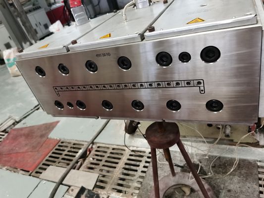 Verkoper UPVC huishoudelijk product Vorm voor vensterbankpanelen Extrusie Gietvorming