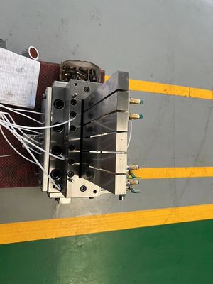 UPVC-muurpaneel-extrusiemulp is het beste voor duurzaam en modieus ontwerp