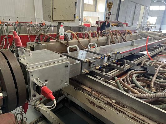 UPVC-muurpaneel-extrusiemulp is het beste voor duurzaam en modieus ontwerp