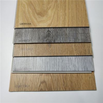 Chinese SPC-vloer-extrusielijn met 3CR17-vormingsmodus en extrusievorm