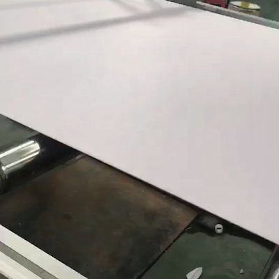 Elektroplating Polijstoppervlaktebehandeling voor geproduceerde PVC-schuimplaten/extrusievormen