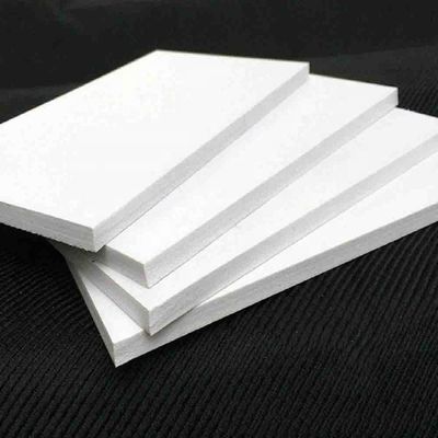 Elektroplating Polijstoppervlaktebehandeling voor geproduceerde PVC-schuimplaten/extrusievormen