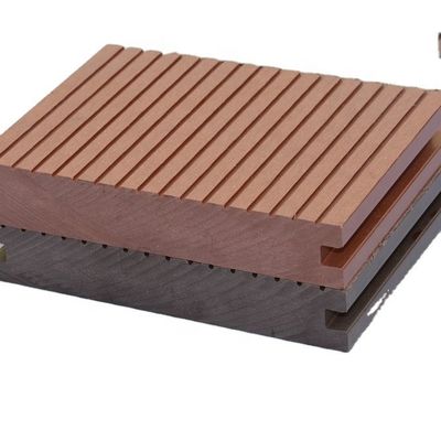 3CR17 Vormmateriaal WPC-dekproductiemachine voor buitenvloer- en wandpaneel
