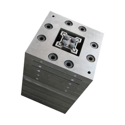 Gepersonaliseerde WPC PE PP-profielen Extrusie Die Design Mould voor zilveren huishoudelijk product