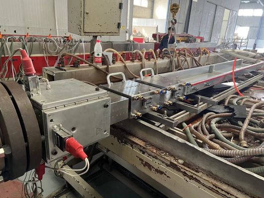 PE WOOD Plastic Extrusion Mould met professioneel ontwerp en ondersteuning na verkoop