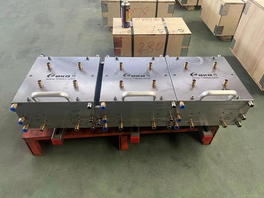 WPC-deurschermvorm en WPC-holle deurvergrendelingsvorm voor huishoudelijk product