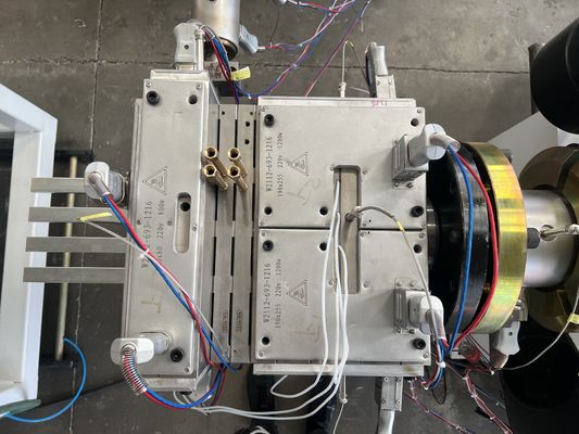 3D bamboevezel achtergrond hout plastic composietwandpaneel voor het interieur van gebouwen