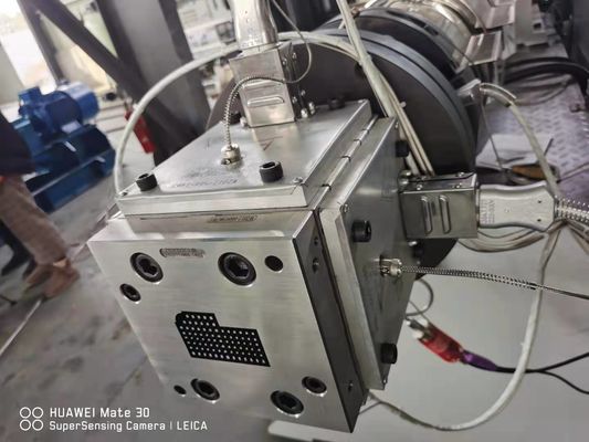 Geavanceerde elektroplatering polering extrusiemulp voor PVC-venster- en deurprofiel