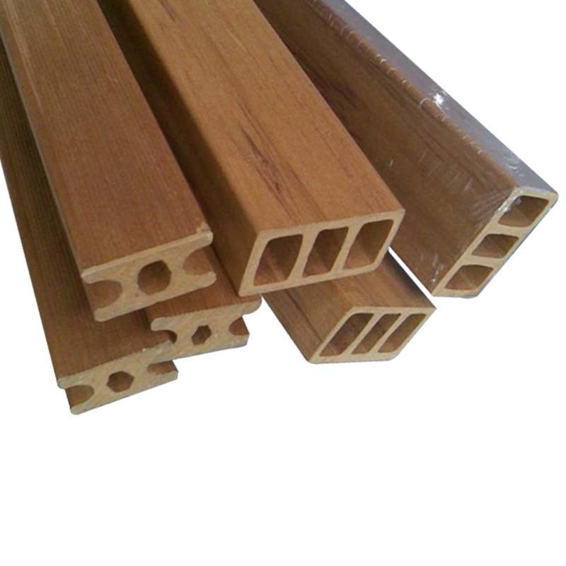 PE WOOD Extrusiemulpwerk Langer levensduur en ontwerp voor kunststofproducten
