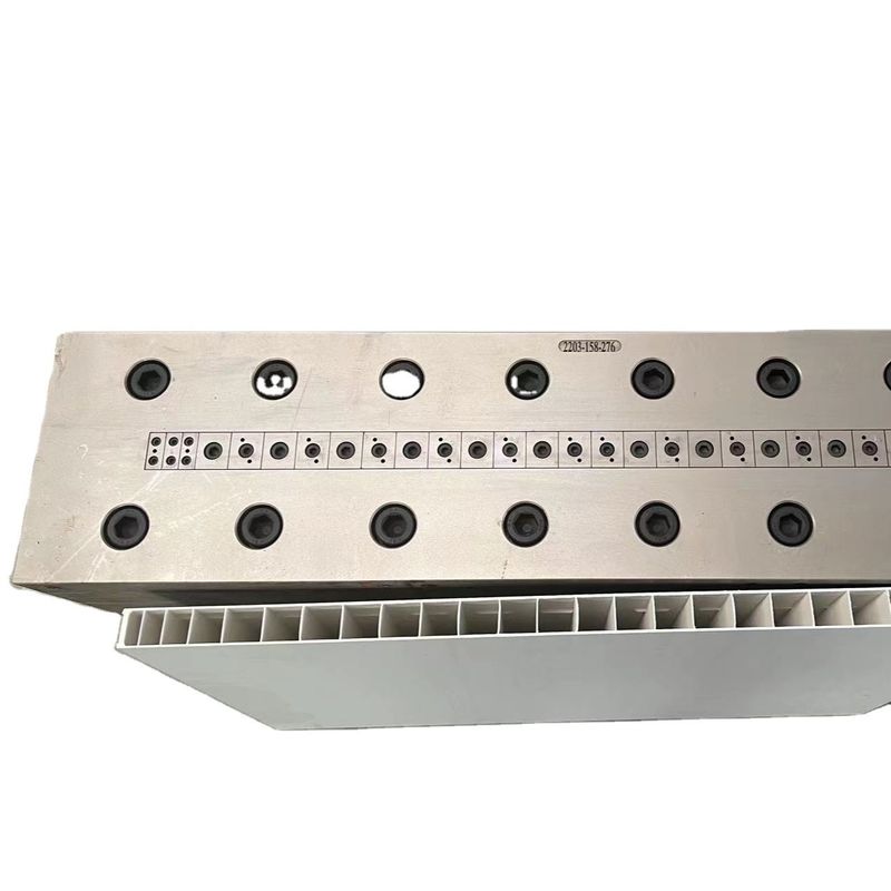 3CR17 Vormmateriaal UPVC holle roosterplaat en deurplaat voor interieurpanelen