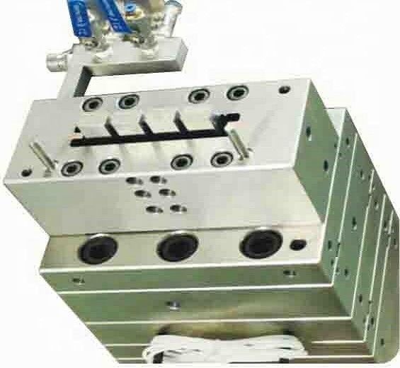 Precision WPC PVC Pipe and Profile Windows Extrusion Die Design Mould voor maat